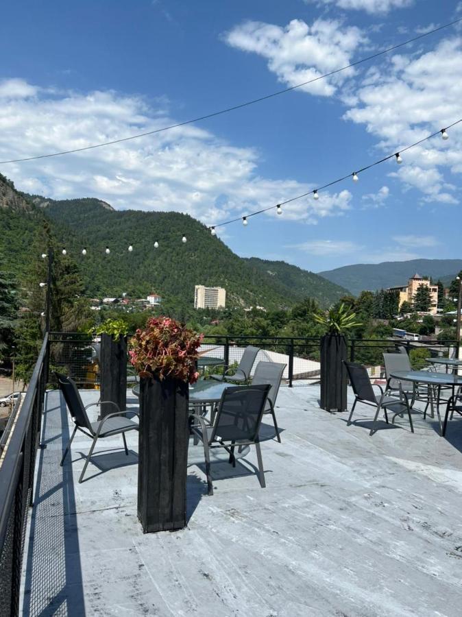Отель Borjomi Central Экстерьер фото